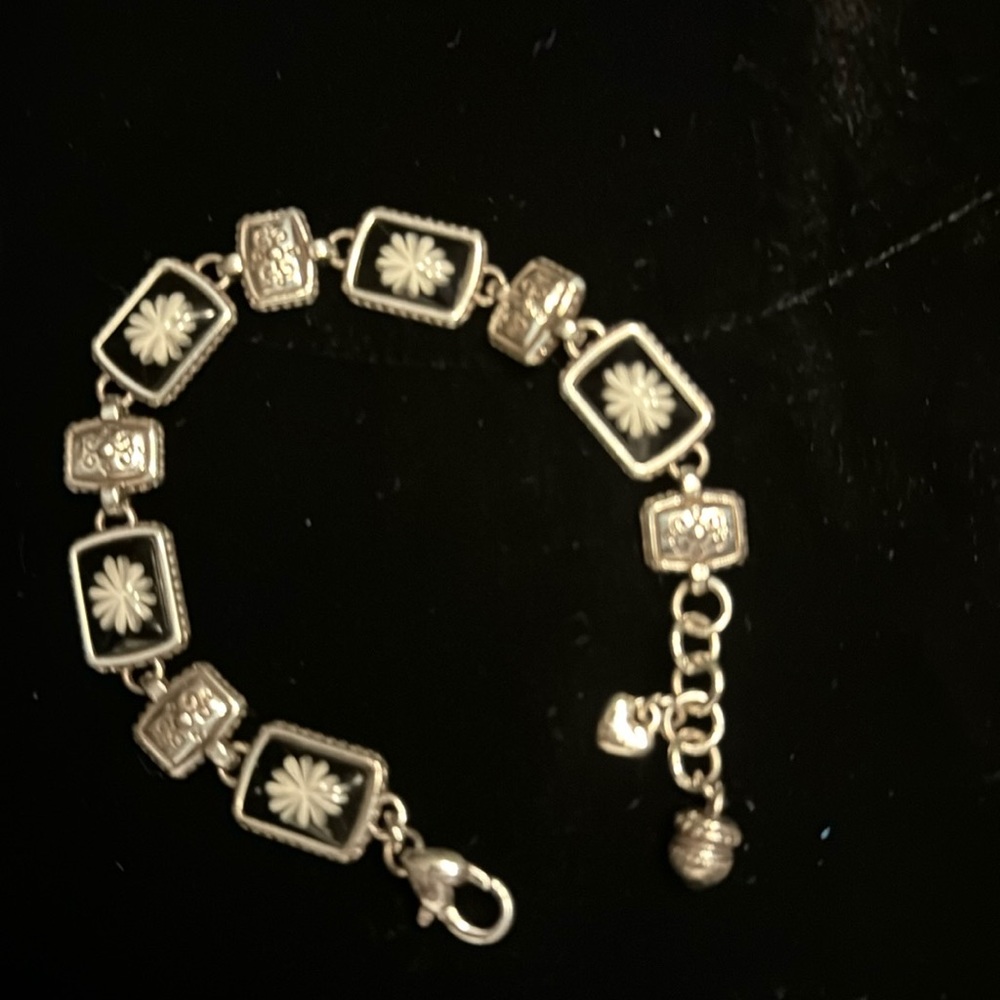 Brighton Water Lily silvertone bracelet